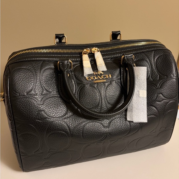 Coach Rowan - Picture 1 of 5